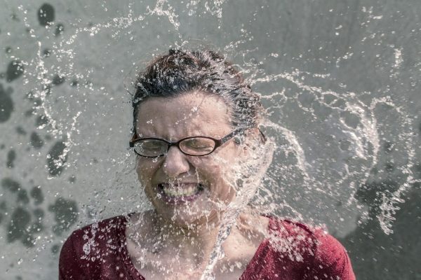 woman-splash-water