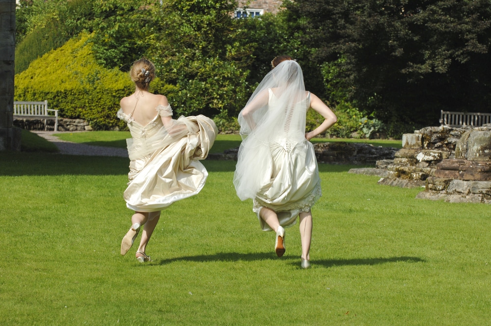 bride running