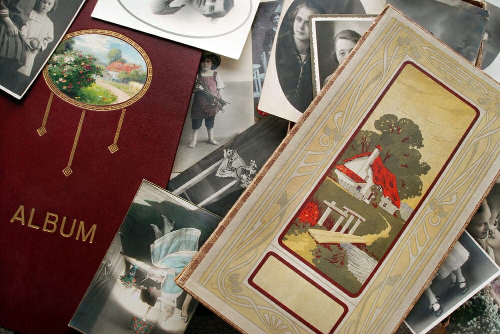 5 Reasons to Make a Memory Box for Alzheimer’s HealthStatus