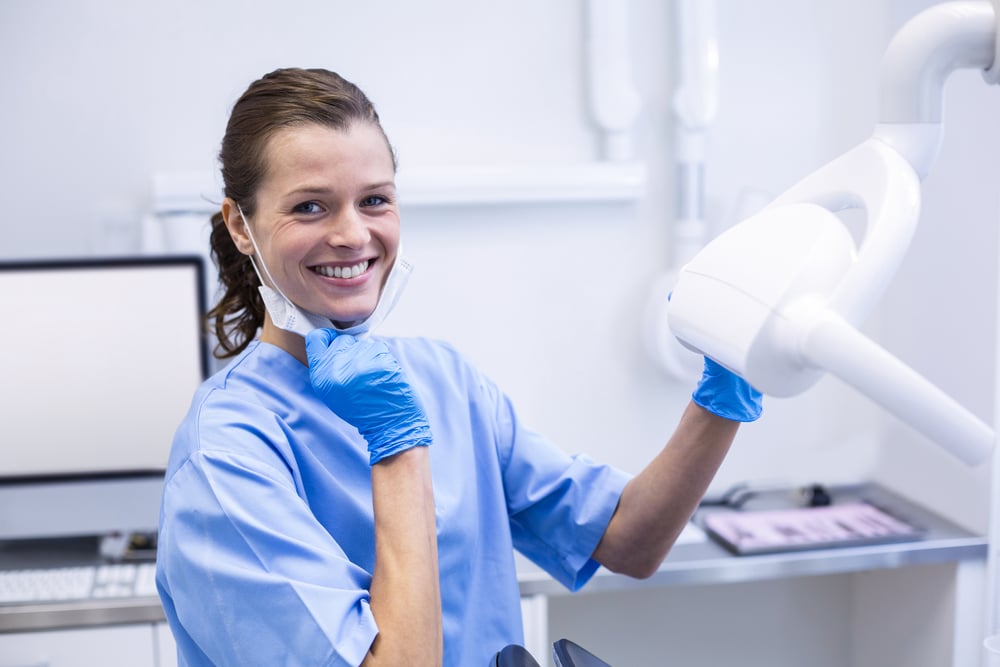 How Do You Become a Dental Hygienist? 