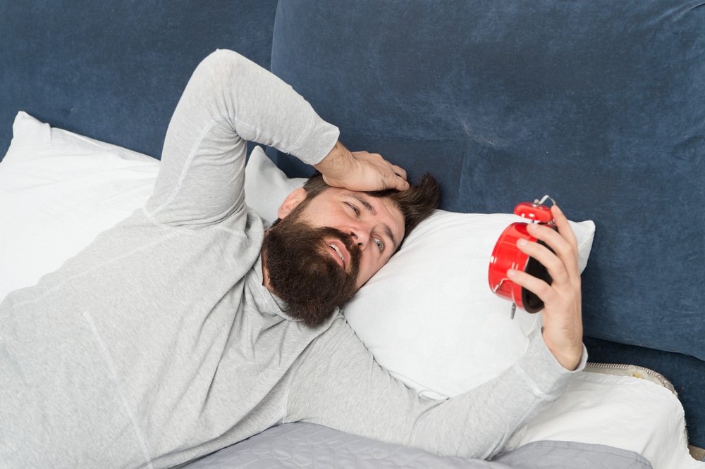 Need more sleep. Резкое Пробуждение. После пробуждения Стив. Сон Пробуждение ненависть. Бледность после сна по утрам.